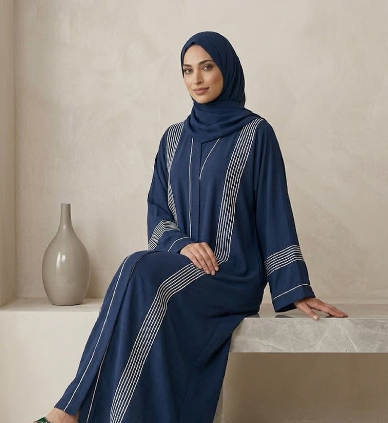 Contrast Piping Crinkle Front Open Abaya – 2-Piece Modest Fashion Canada