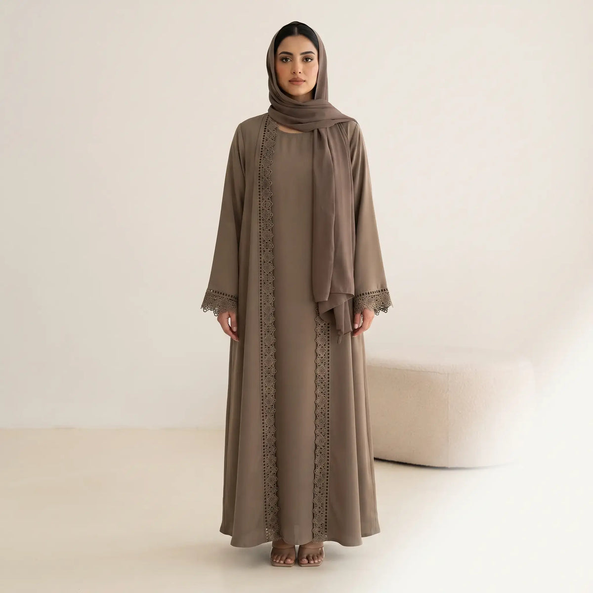 Tonal Lace Trim Front Open Abaya – 4-Piece Set with Inner, Belt & Scarf