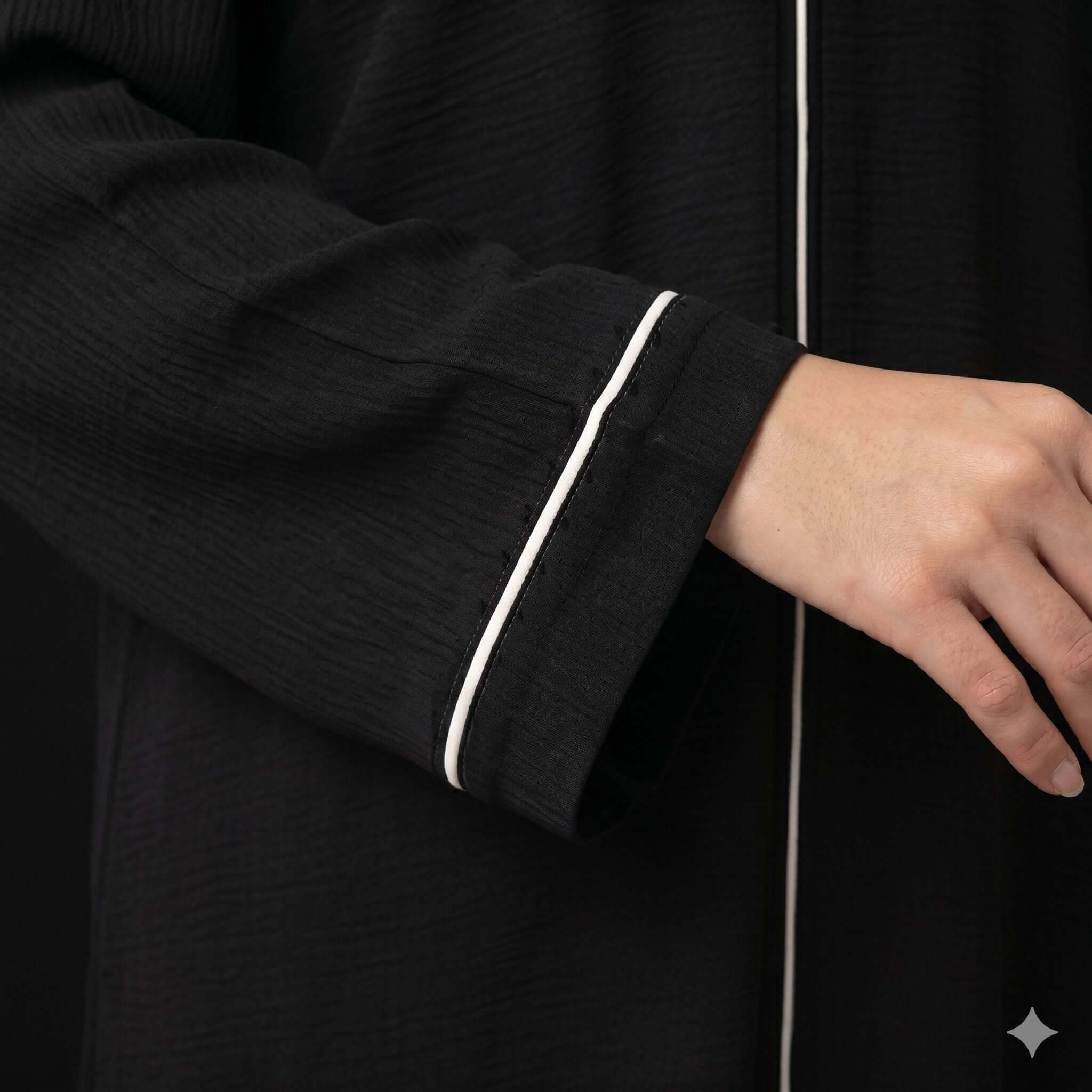 Contrast Piping Open-Front Abaya – Premium Abaya Online Canada Abaya North Abaya 