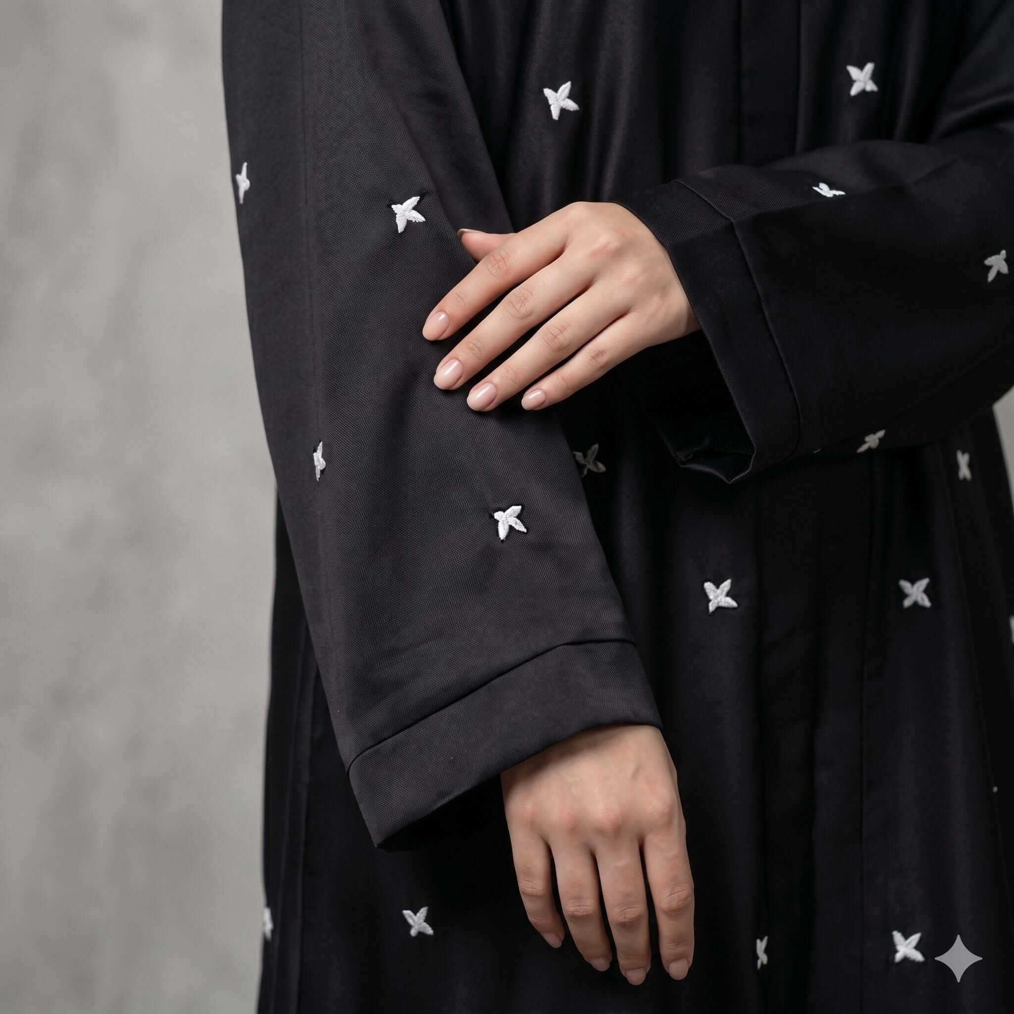 Embroidered Star Motif Open-Front Abaya – Elegant Modest Fashion Canada Abaya North Abaya 